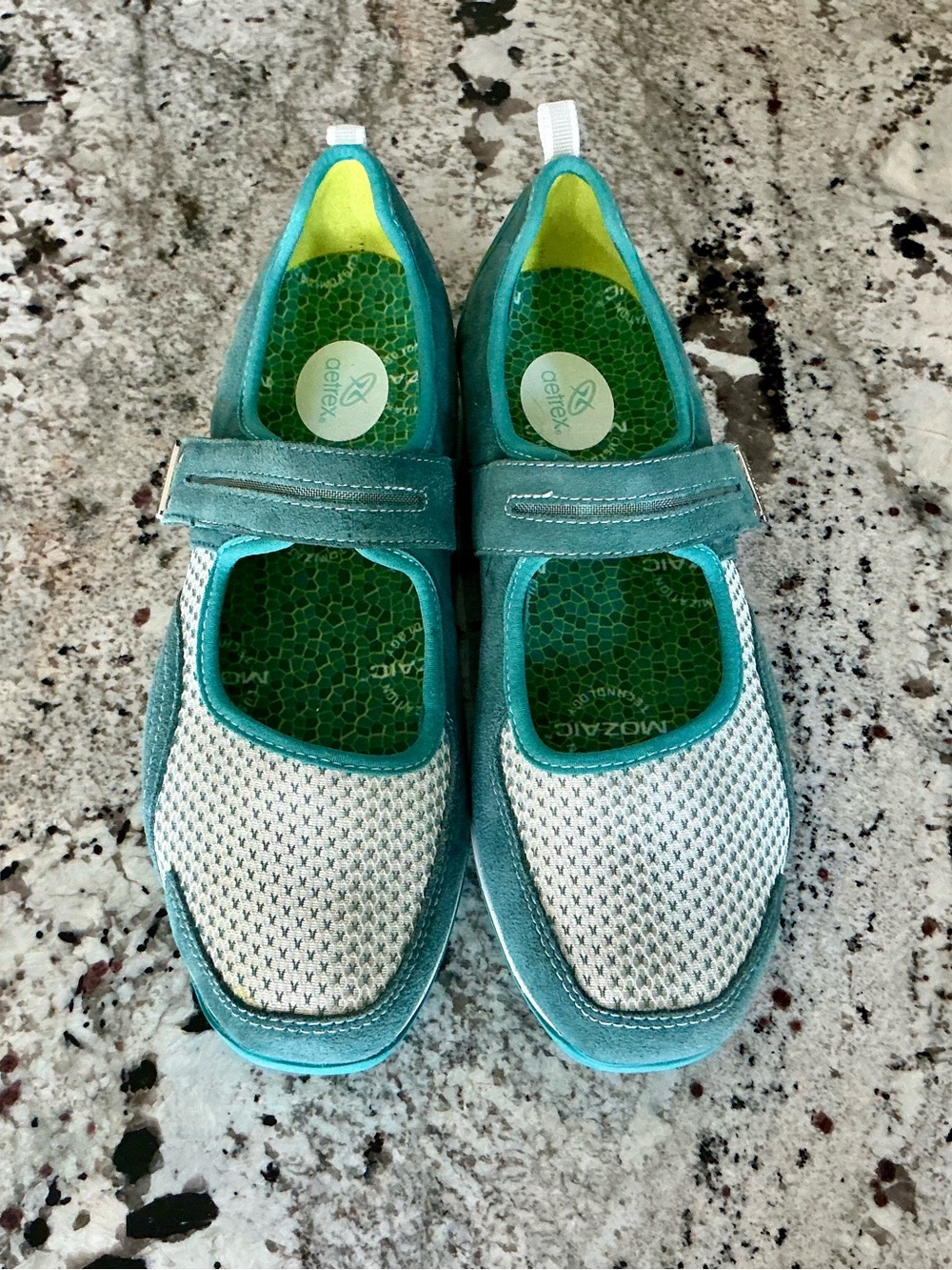 Great deal! Aetrex walking sneakers
